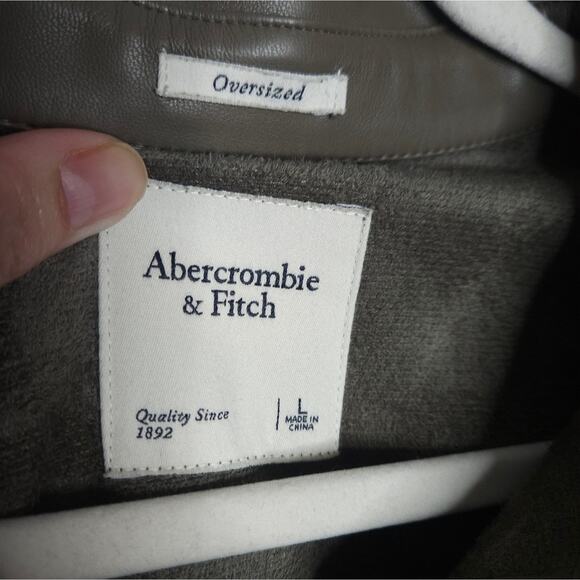 Abercrombie faux leather shacket button down jacket - Picture 3 of 9